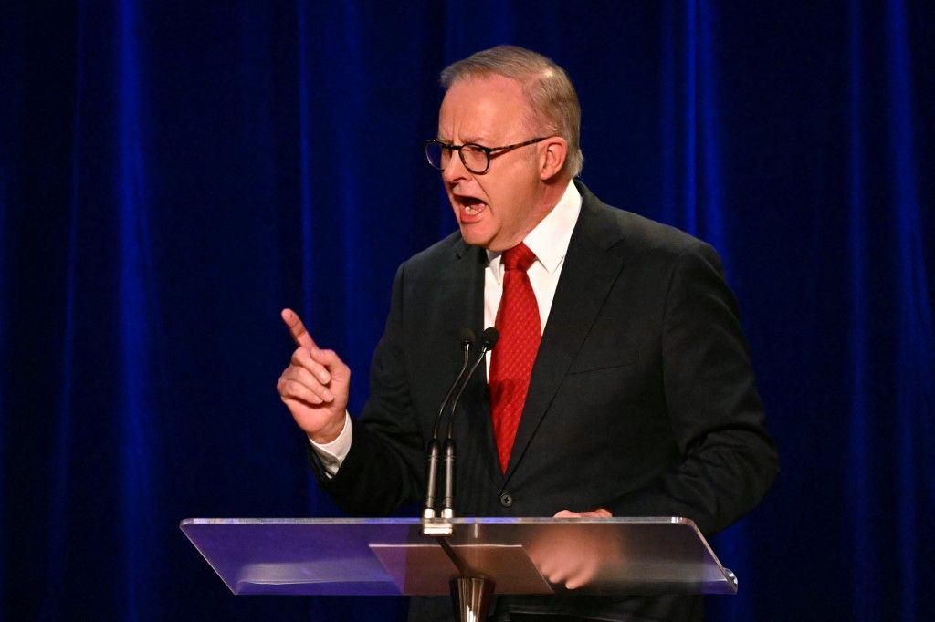 Anthony Albanese miniszterelnök
Ausztrália
ausztrál katona
aknamentesítés