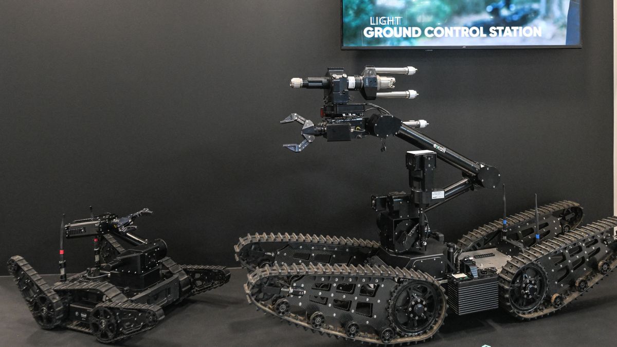 Eurosatory: The World's Largest Defense And Security Exhibition Mesterséges intelligenciával vezérelt fegyverek