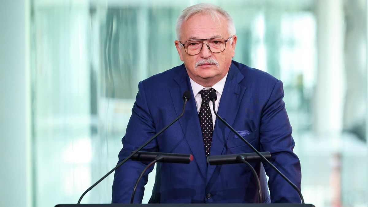 HERNÁDI Zsolt; KINCSES Elõd