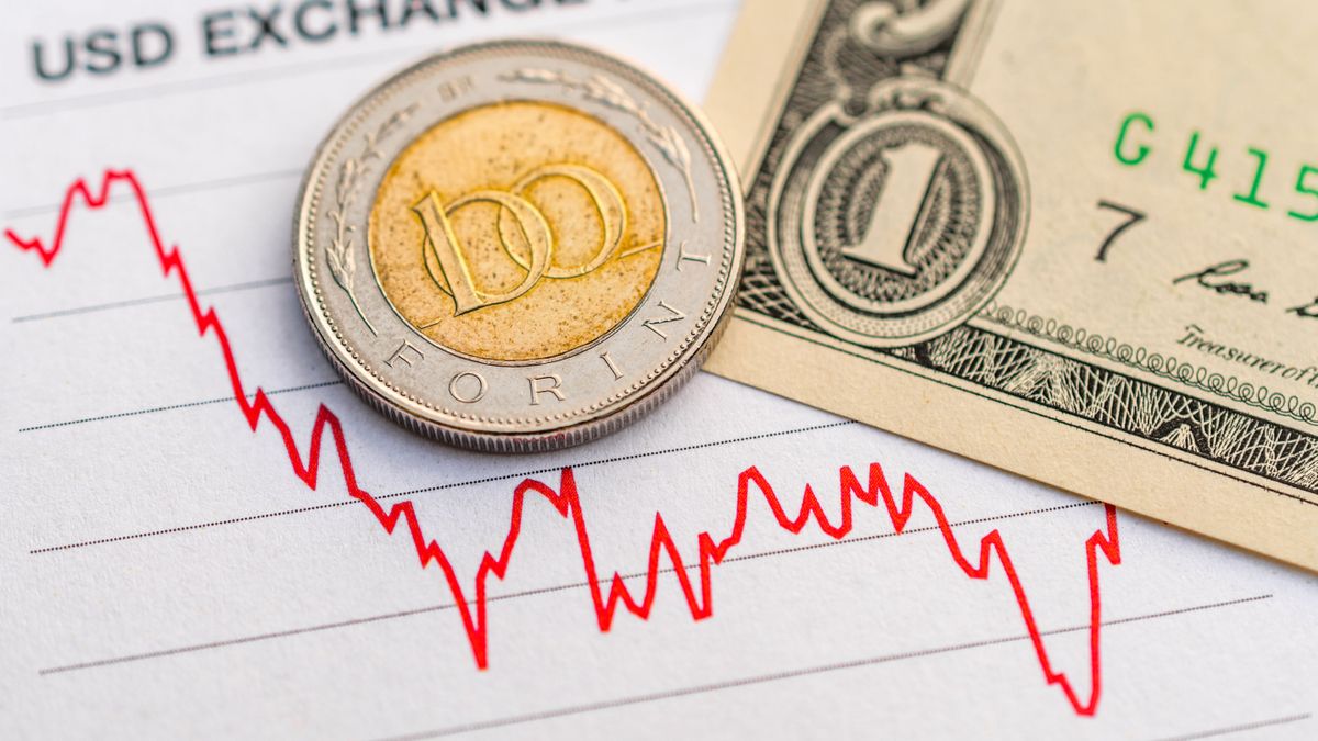 Hatalmas menetben a forint, bomba formában a devizánk - kétéves csúcsokat ostromol az árfolyam 