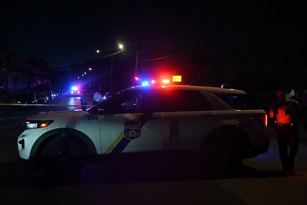 lövöldözés Unidentified Man Who Appears To Be In His Late Teens Or Early Twenties Was Fatally Shot In The Back And Neck On The 5600 Block Of Thomas Avenue