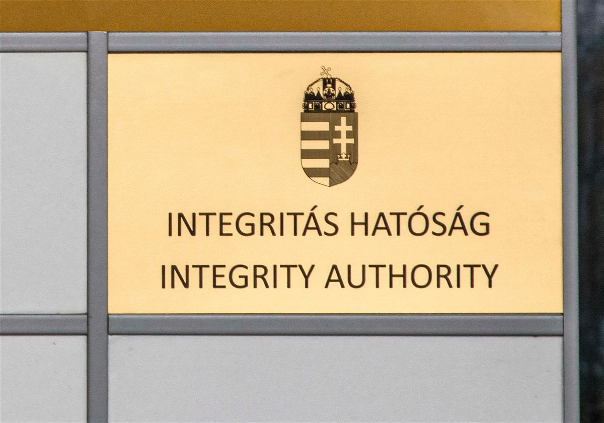 Trükkös vállalkozókra csapott le az Integritás Hatóság