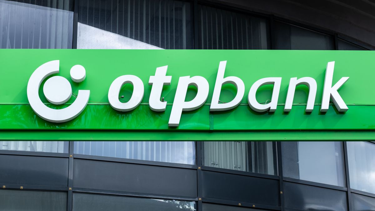 Kharkiv,,Ukraine,,August,31,,2020:,Signboard,Otp,Bank,,Building,Facade., otp, 