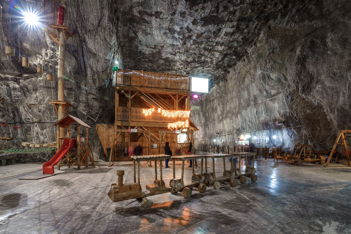 parajdi sóbánya Healing Salt Mines: Discover the magic micro-climate deep beneath Romania, parajd sóbánya