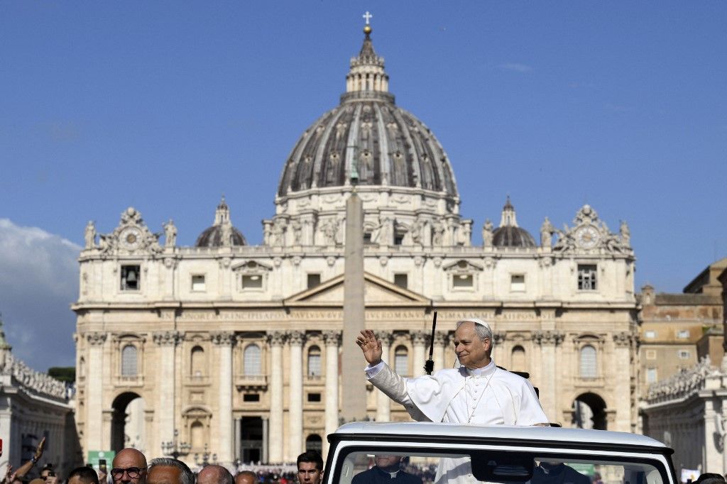 POPE LEO XIV CELEBRATES A MASS FOR THE FORMAL INAUGURATION OF HIS PONTIFICATE M IN ST PETER S SQUARE - 2025/5/18 XIV. Leó: az olaszok felfedték Erdő Péter nagy titkát – a magyar bíboros olyat tett a pápaválasztáson, ami azonnal eldöntötte Prevost sorsát