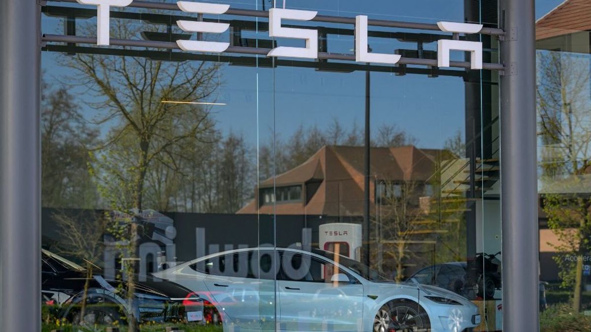 A Tesla behozná a lemaradását: robotaxi flotta indul a nyáron – Musk szerint ez csak a kezdet 