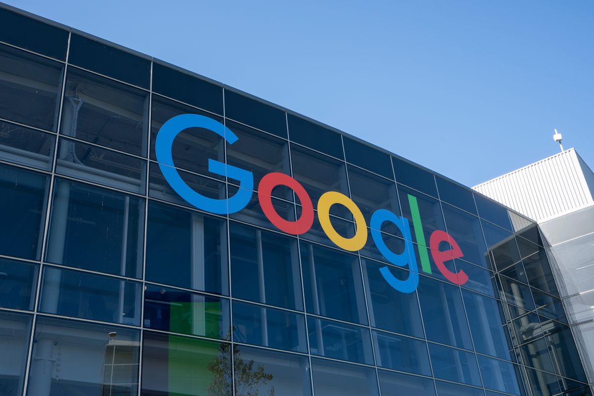 Tíz év után új logót kap a Google