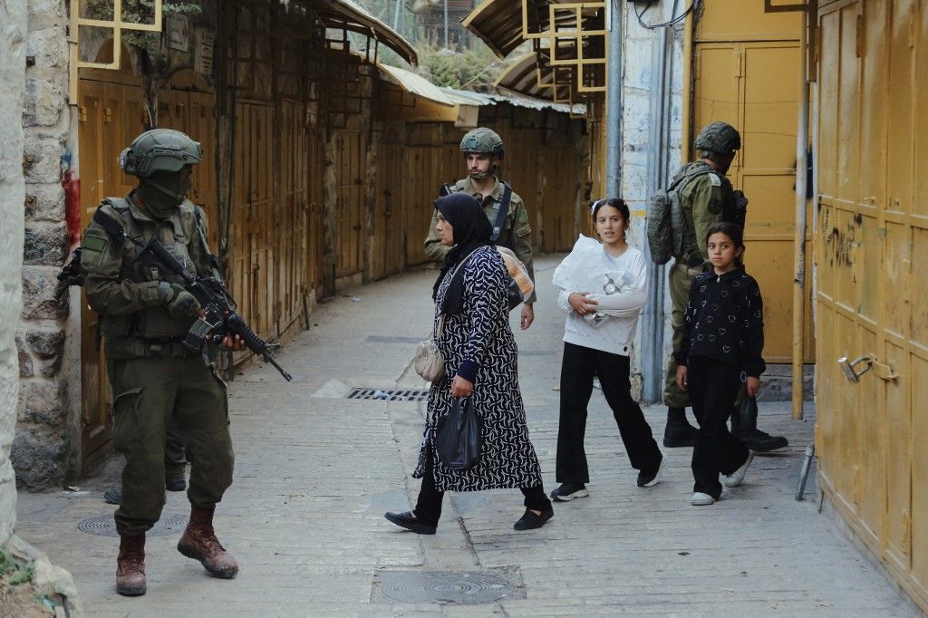 Israeli Forces Guard Settler Movement, amerikai-izraeli