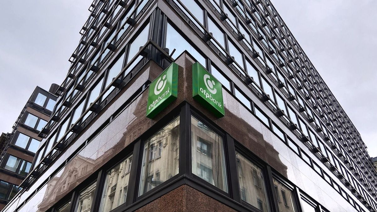  Lengyel és cseh cégek könyökölhetik oldalba az OTP-t