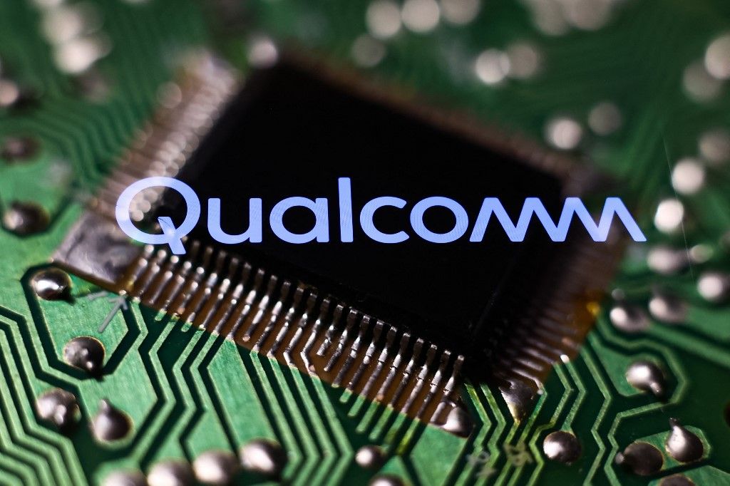 Microchip Photo Illustrations, qualcomm, 