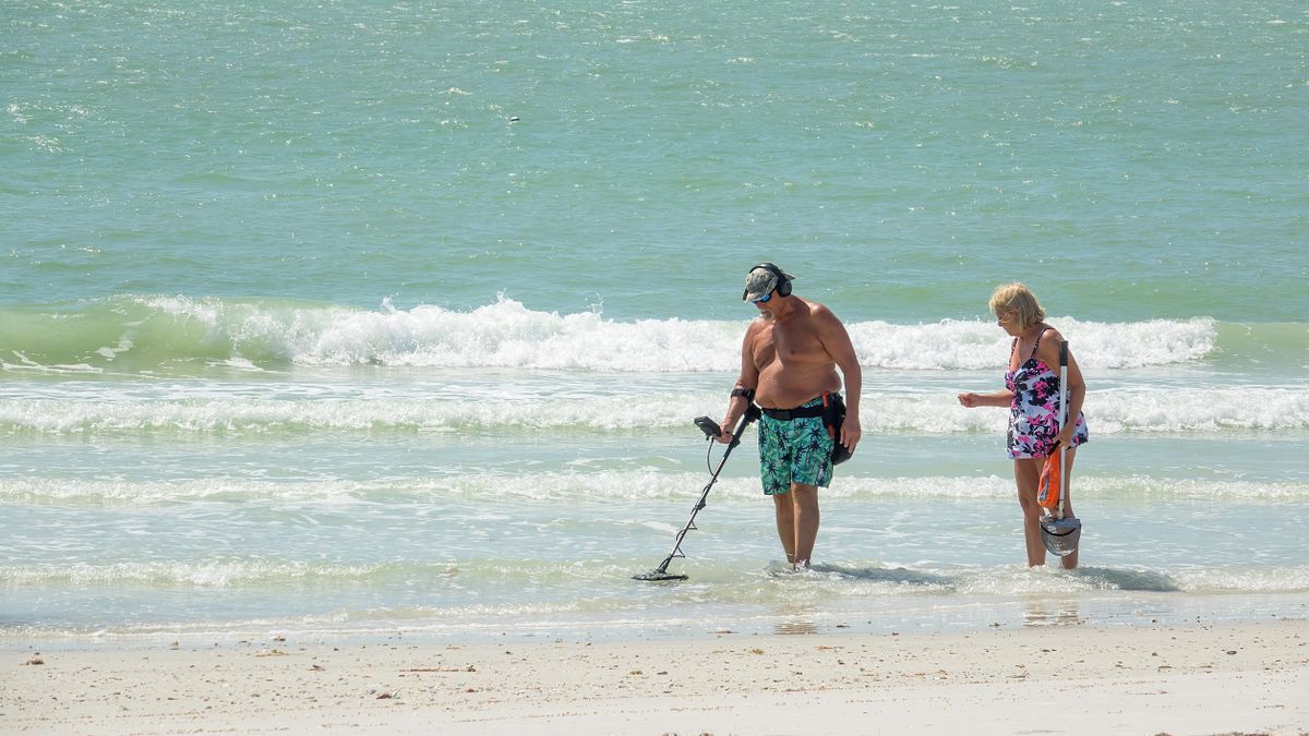 kincskeresés Tierra,Verde,,Fl,,Usa,-,May,3,,2023:,A,Man