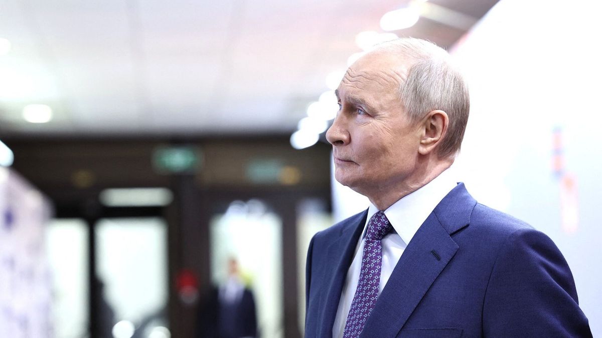 Vlagyimir Putyin orosz elnök
orosz-ukrán háború