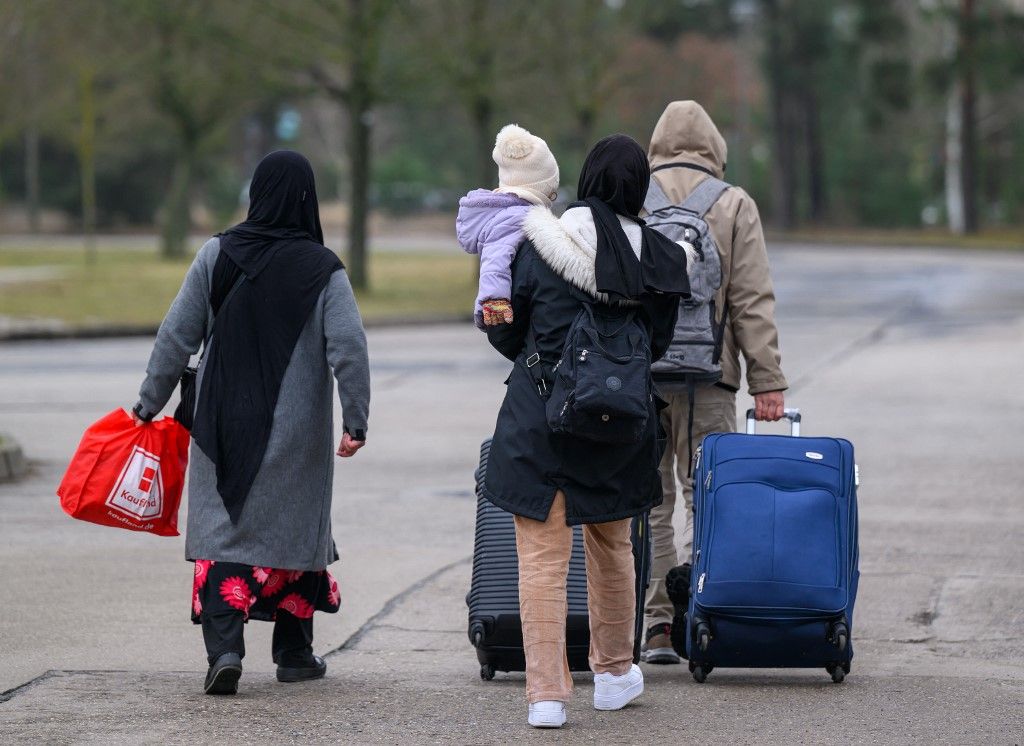 Migráció: a németek korábban azt mondták, jól teszik, hogy beengedik a migránsokat, most azt, jól teszik, hogy nem