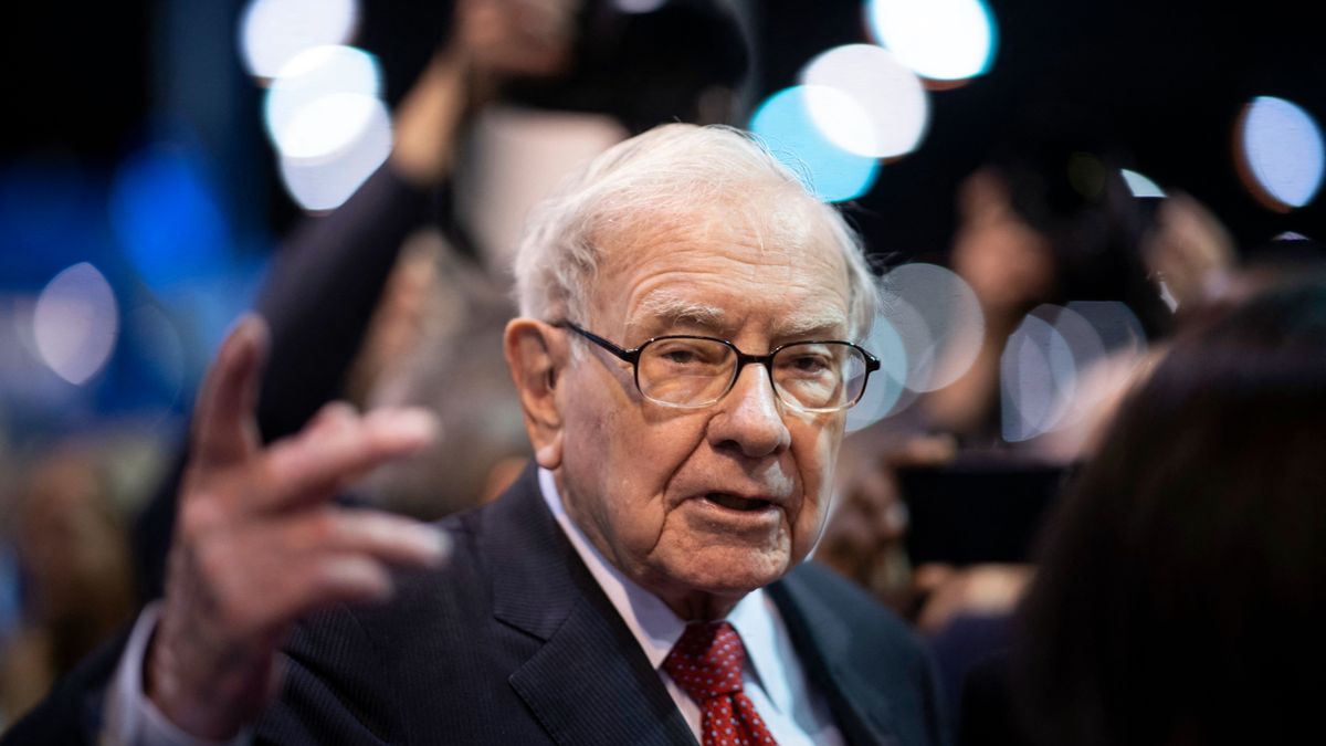 Berkshire Hathaway holds annual shareholders' meeting warren buffett