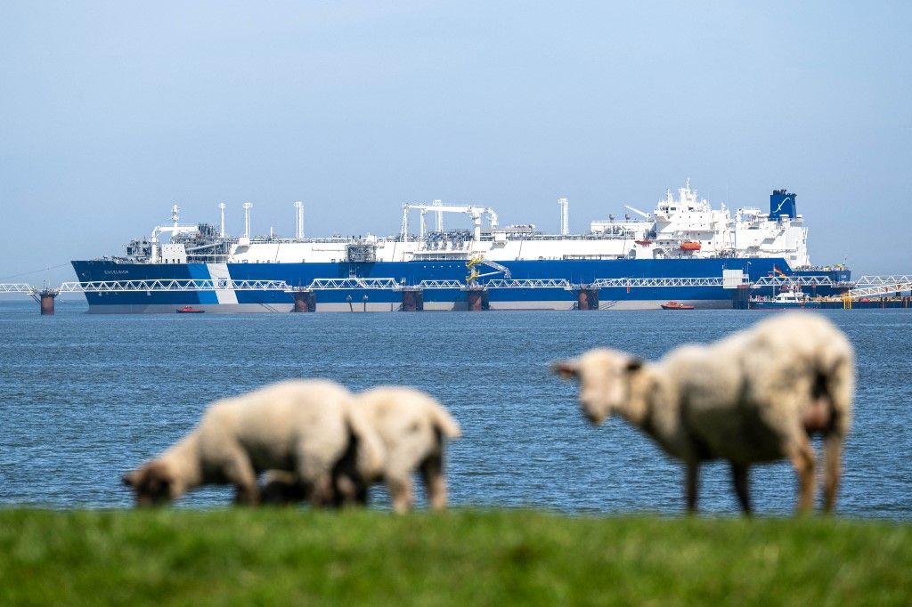Ship for another LNG terminal arrives in Wilhelmshaven