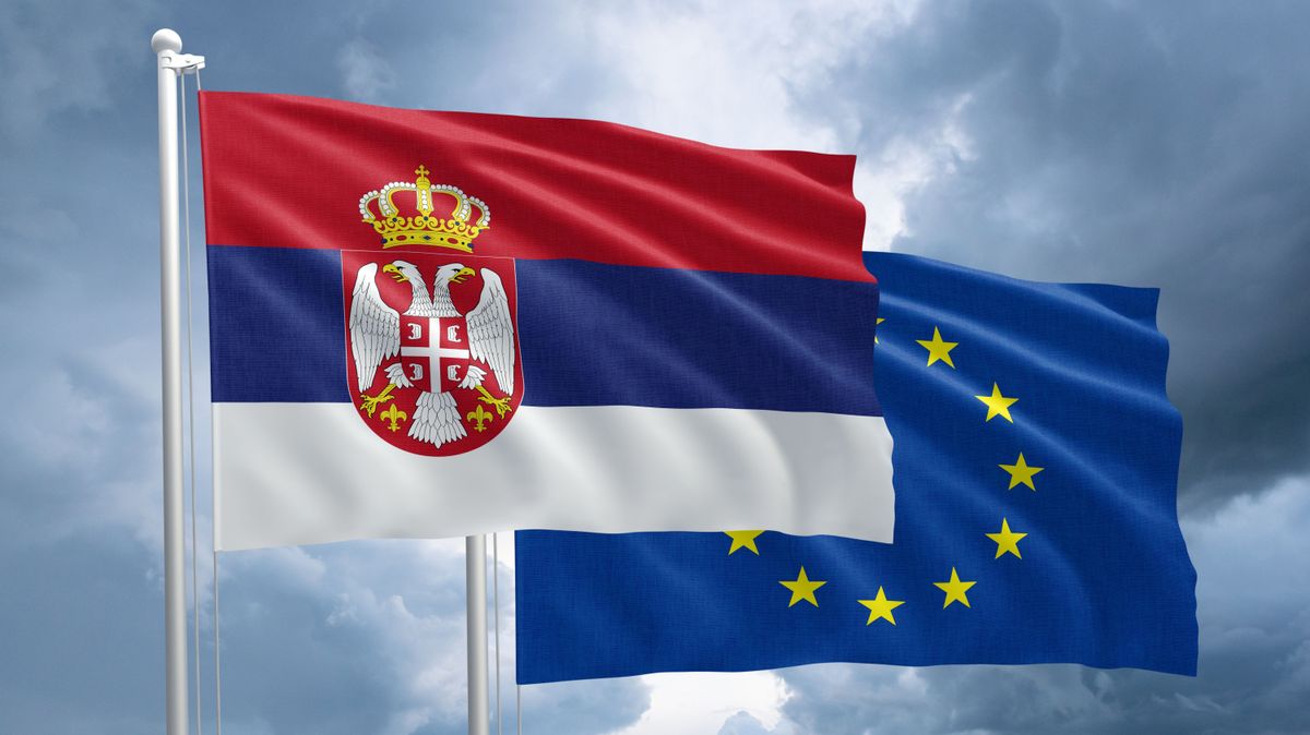 Az EU-tagság feltétele Ukrajna támogatása – közölte Brüsszel egy tagjelölttel 