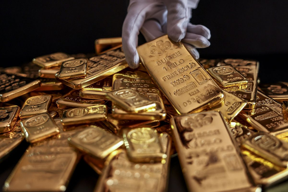 arany Gold Bullions in Thailand as Gold Set for Weekly Gain as US Inflation Cooler Than Forecast