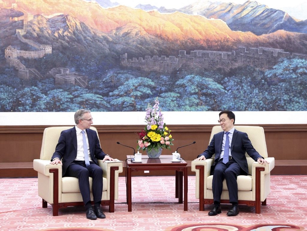CHINA-BEIJING-HAN ZHENG-ROYAL PHILIPS-CEO-MEETING (CN)