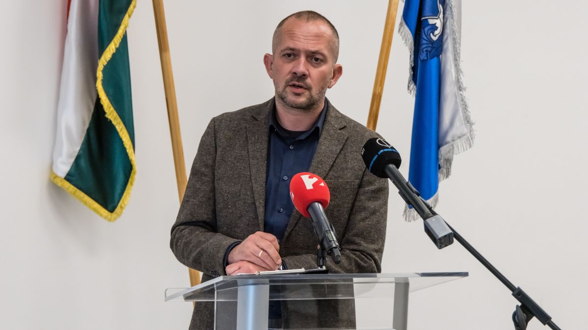 Gyopáros Alpár
bankautomata, ATM
bankautomaták telepítése
magyar falu, magyar falvak