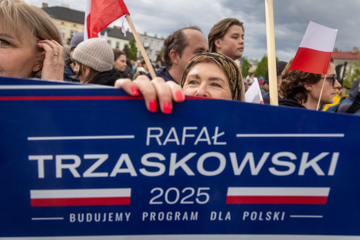Lengyel elnökválasztás: hírhedt magyar cég kavart be a kampányban – botrány Varsóban