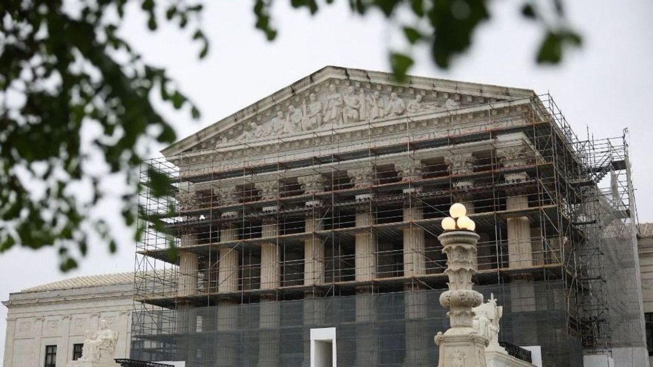 Az LMBT mesekönyvek miatt perelő szülőknek adott igazat az amerikai Legfelsőbb Bíróság Kép