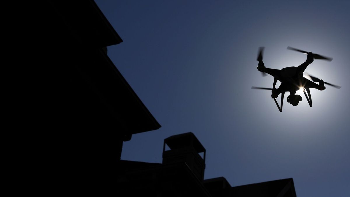 Flying Rubber Neckers Disrupt Drones Working On Texas Recovery Magyar Honvédség