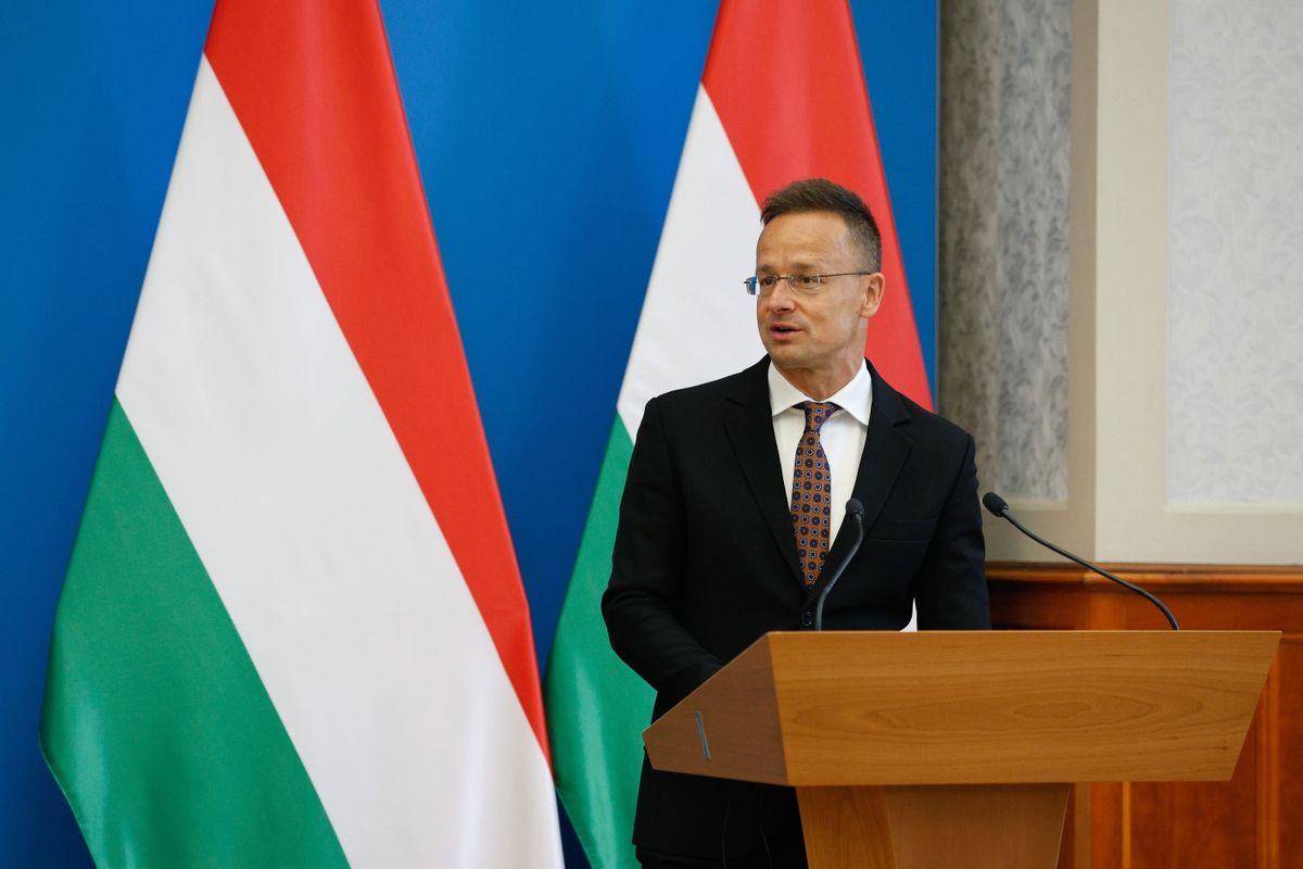 SZIJJÁRTÓ Péter; GEORGIEV, Georg Oroszország közölte Magyarországgal, mi a terve a földgázzal és a kőolajjal