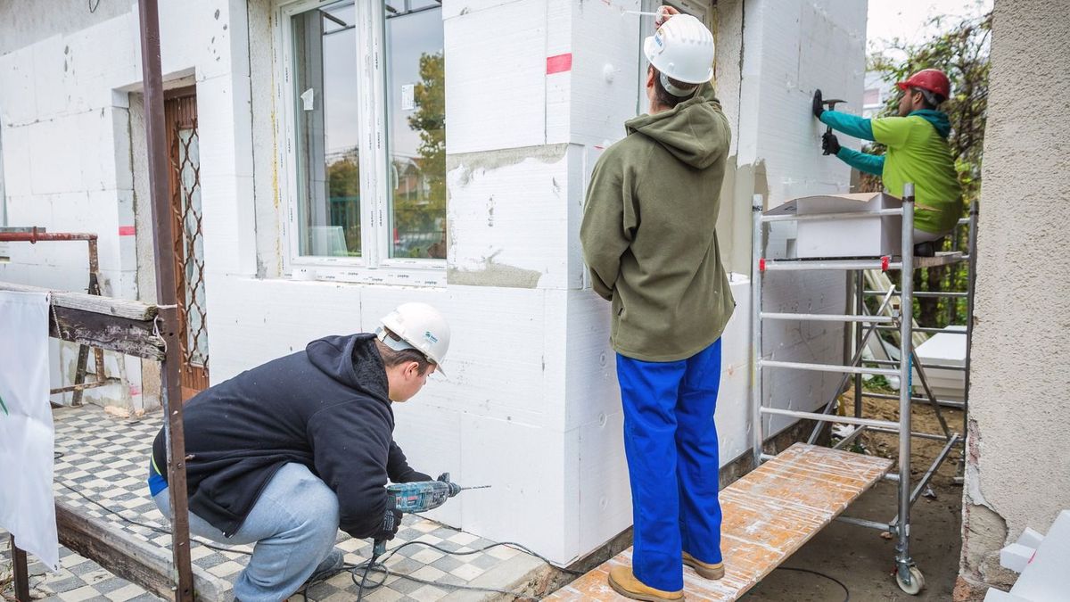  Ingyenszigetelés százötvenezer háztartásnak – lendületet adhat az építőiparnak az új program 
