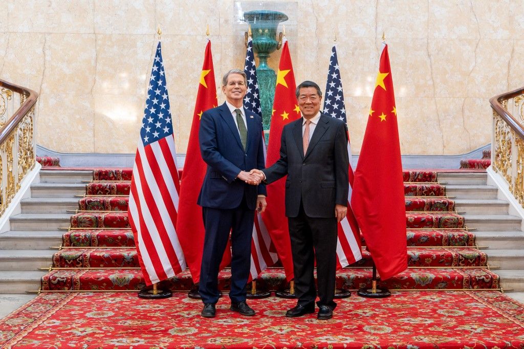 Scott Bessent, He Lifeng
Amerikai Egyesült Államok, Kína
kereskedelmi háború, vámháború