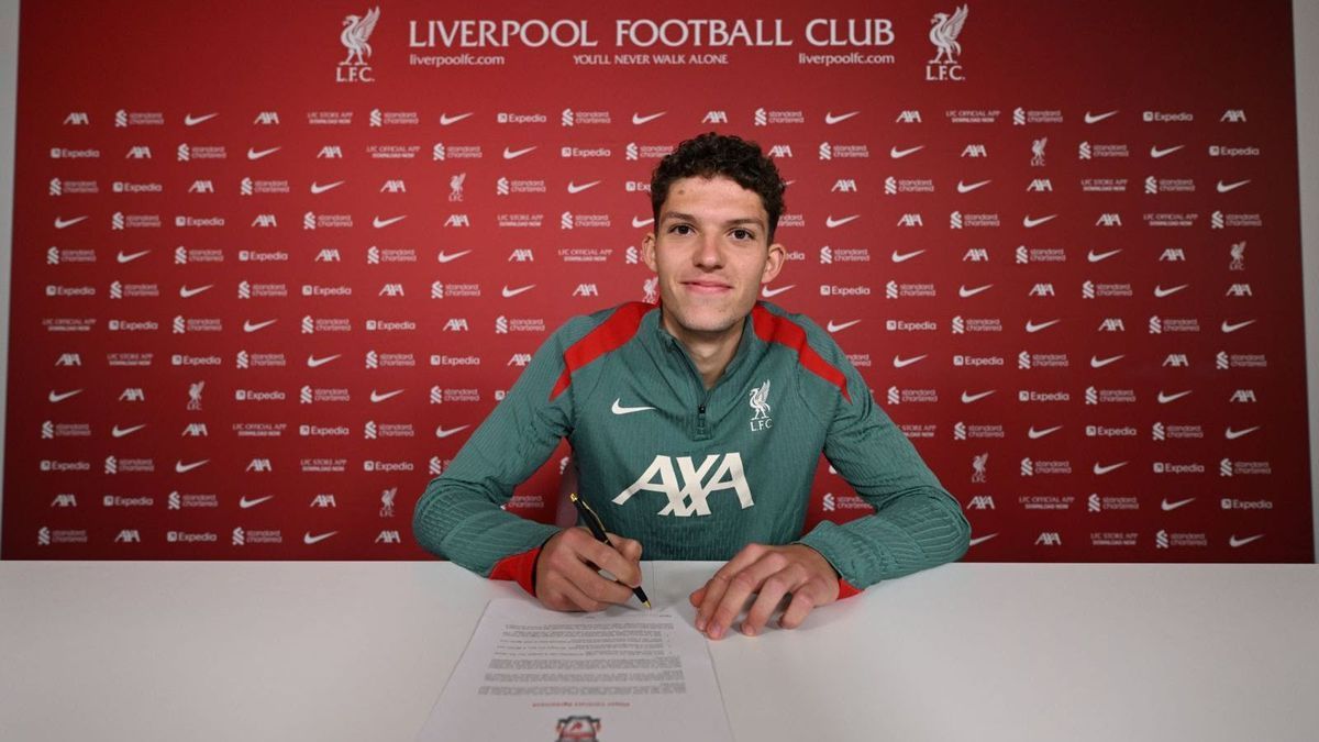 Most már biztos: újabb magyar játékost igazolt a Liverpool FC