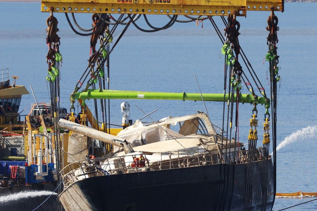 Wreck of the luxury yacht 'Bayesian' remerges from the waters at Porticello, bayesian, 