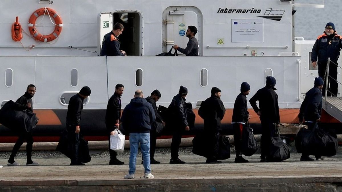 Újabb fordulat a német migrációs politikában: nem támogatják tovább a civil mentőhajókat 