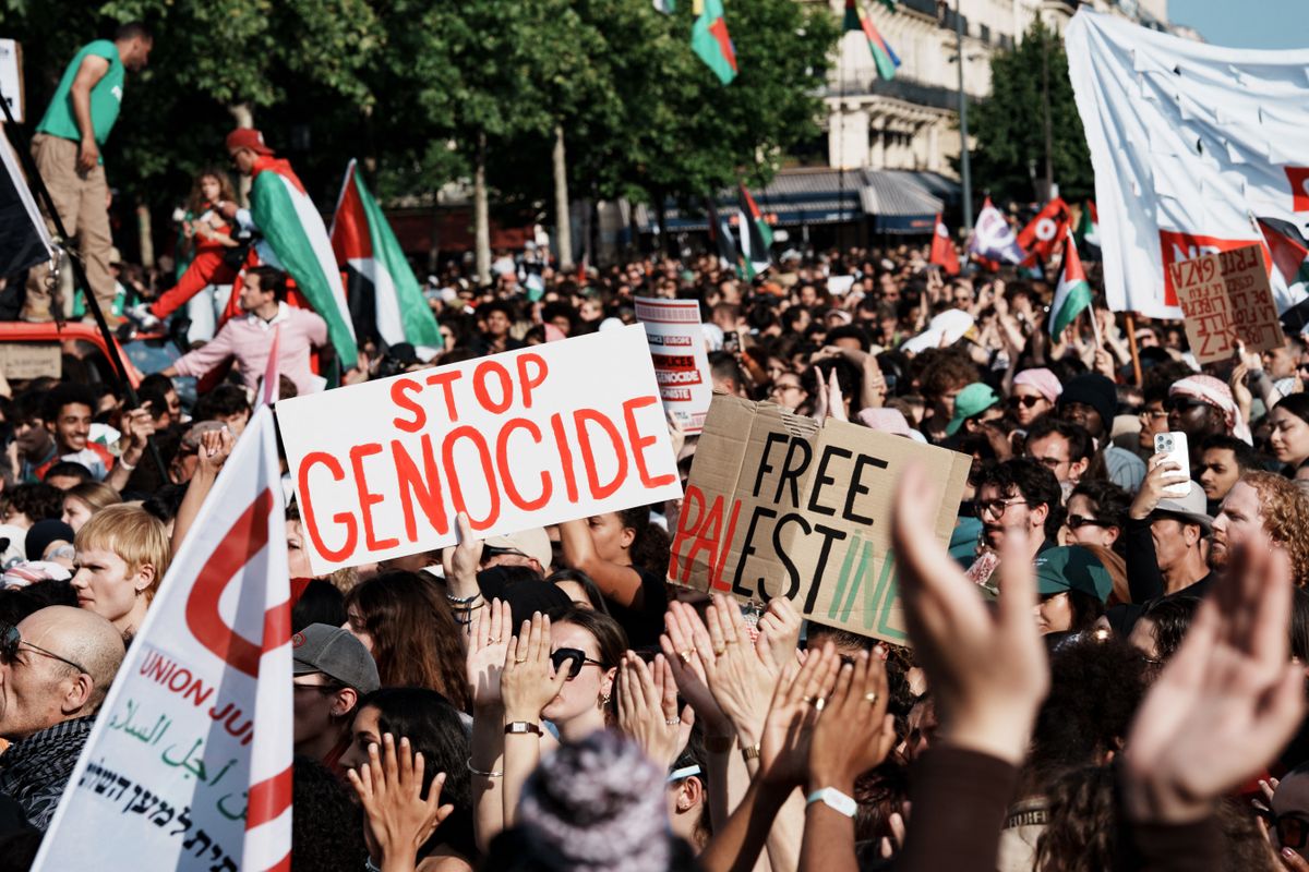 Several Thousand People Gathered In Paris For Gaza izraeli miniszter