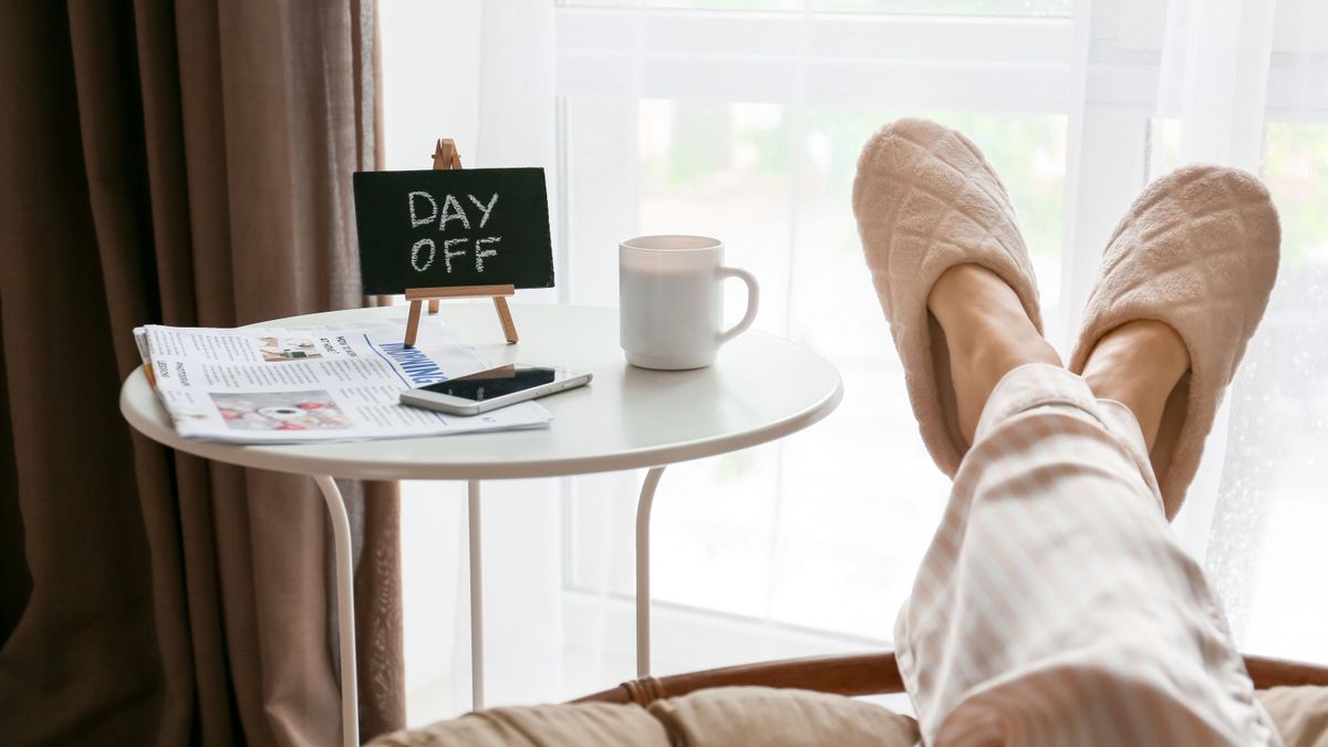 Woman,In,Pajamas,Relaxing,At,Home.,Concept,Of,Day,Off