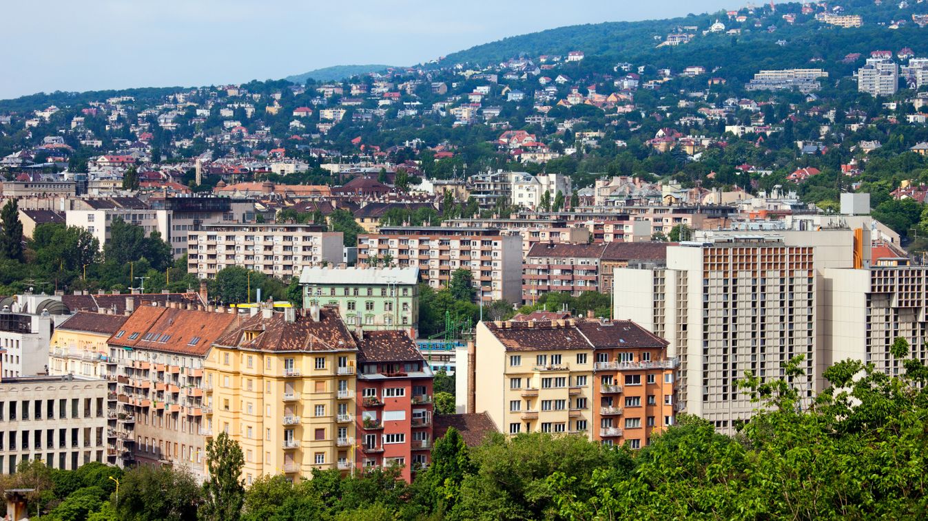 Budapest,Cityscape,,Buda,Side,Of,The,City,,Residential,District,,Blocks társasházi lakás