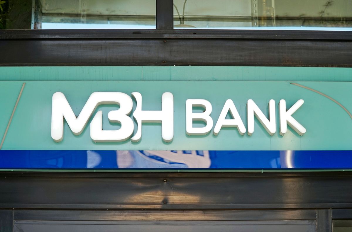 Budapest,,Hungary,-,Jan,26,,2025:,Mbh,Bank,Sign,On