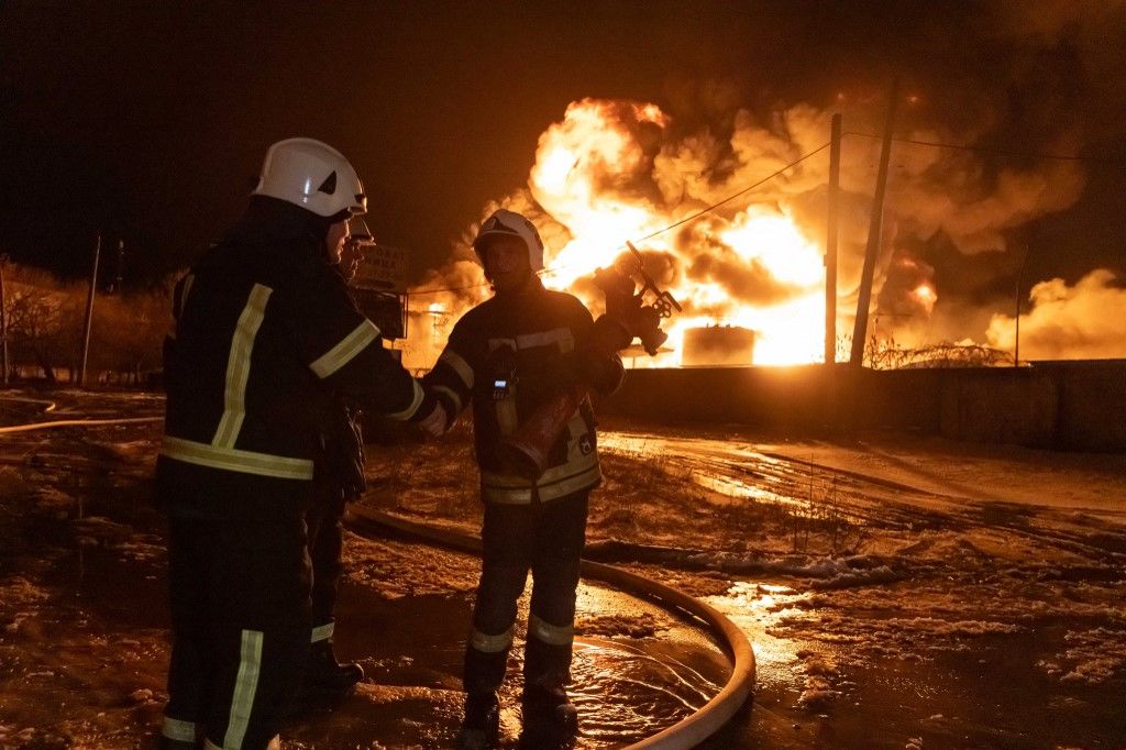 ukrajna Ukraine says 7 die in fire caused by Russian strike on Kharkiv