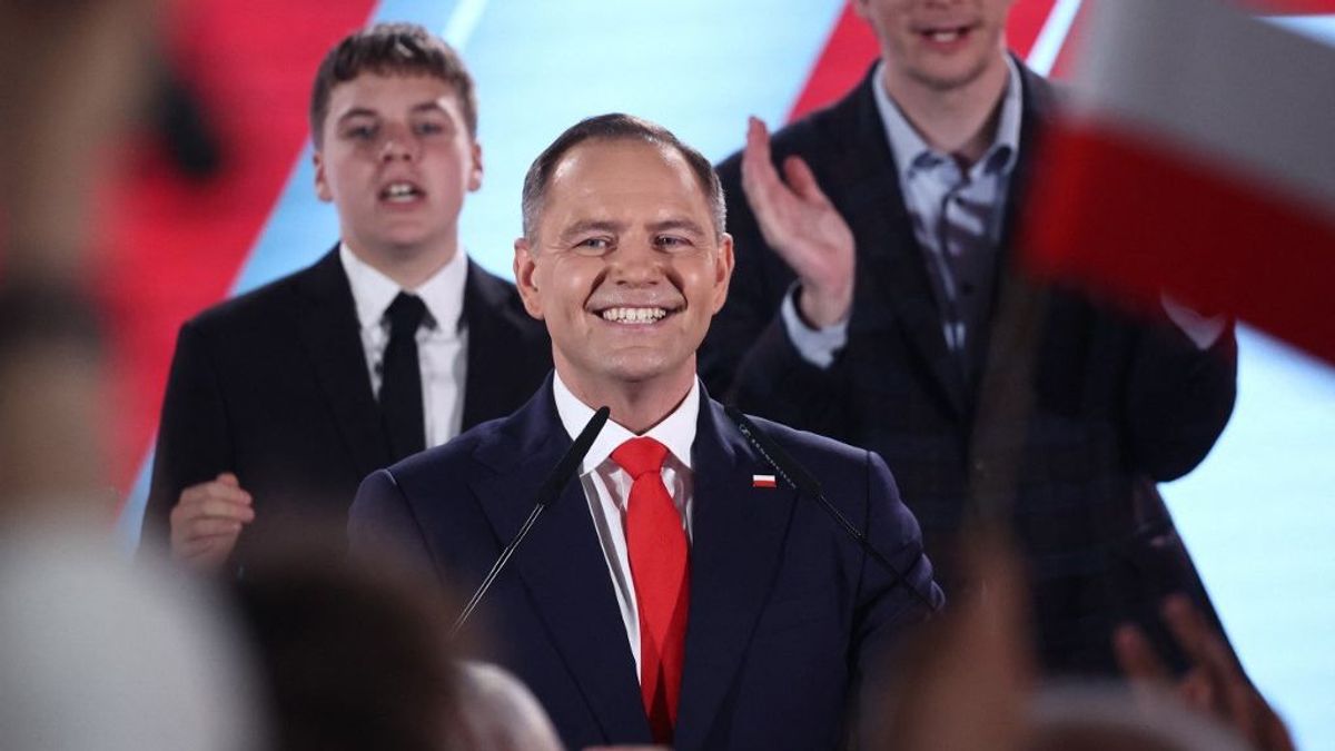 Lengyel elnökválasztás 2025: máris itt a következménye Nawrocki győzelmének – szakad a złoty, zuhan a varsói tőzsde