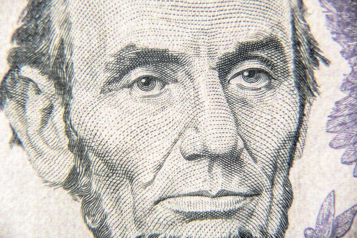 Abraham,Abe,Lincoln,Face,On,5,Dollar,Bill,Close,Up., forint, 