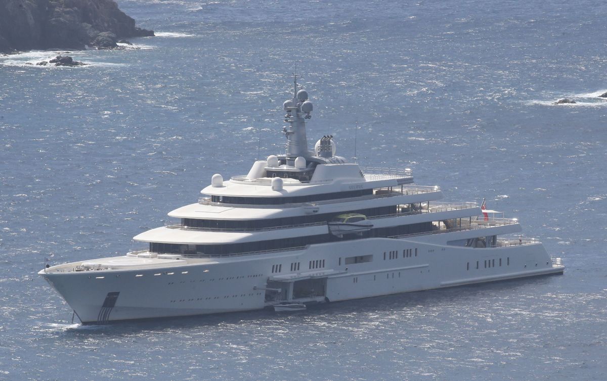 PREMIUM EXCLUSIVE Sir James Dyson yacht is nicest in St Barth