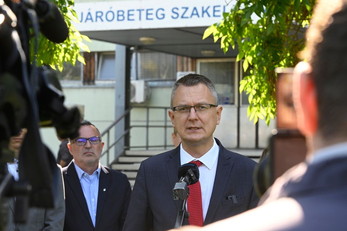 RÉTVÁRI Bence Államtitkár: több mint 3900 milliárd forint jut az egészségügyre