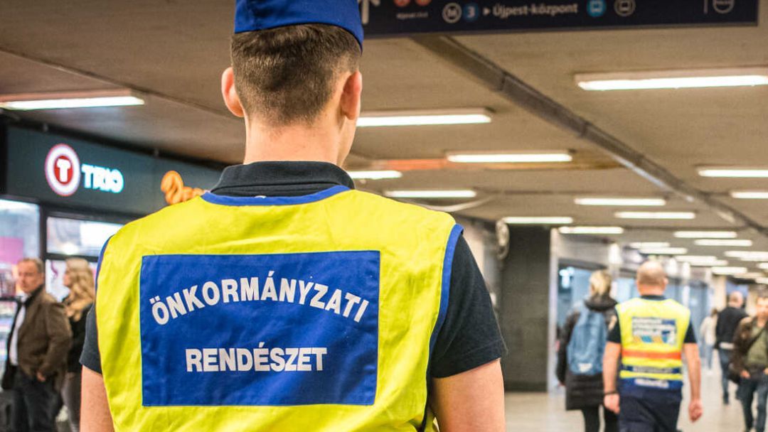 Több tízmilliós kár éri a fővárost a rongálások miatt, azonban egyáltalán nem nőtt a BKK-rendészet létszáma
