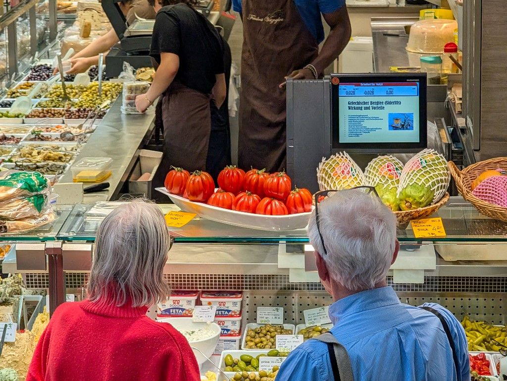 Market Hall Deli Counter német vásárlók