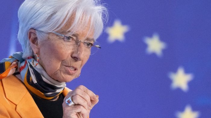 Döntött az EKB, itt vannak a részletek - Lagarde beszélt saját jövőjéről és a digitális euróról is