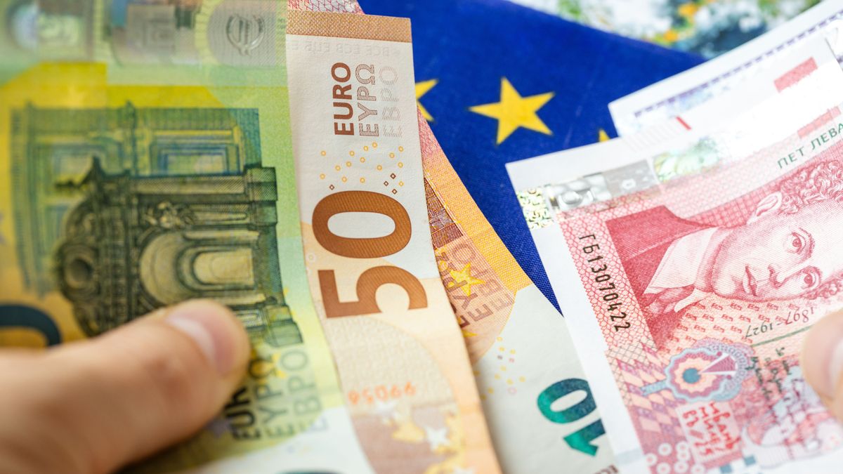 Hivatalos: megkapták az engedélyt, ez az ország vezeti be legközelebb az eurót – már csak formaságok maradtak hátra 
