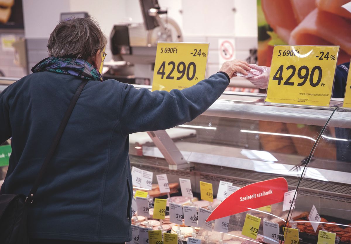 20250318_tesco_014_VZ Elemző: Magyarország nem áll rosszul a fogyasztás terén Miniszterelnöki főtanácsadó: egymillió ember lépett ki a szegénységből Magyarországon