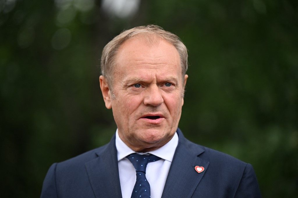 Donald Tusk kénytelen átalakítani a lengyel kormányt Karol Nawrocki sikere miatt