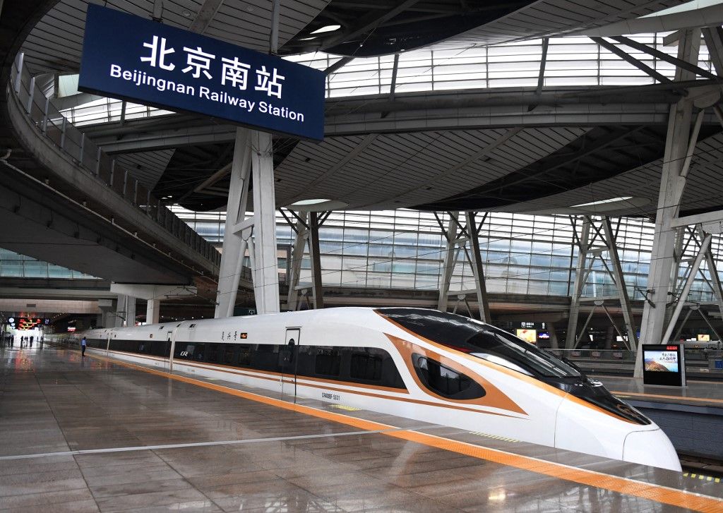 CHINA-BEIJING-TIANJIN INTERCITY RAILWAY-15TH ANNIVERSARY (CN) Kína a nagysebességű vasút Királya, Európában Spanyolország a vezető