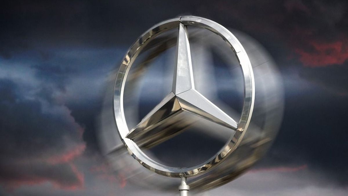 Száz év után megváltoztatja az autóit a Mercedes: alig lehet majd ráismerni – fotó 