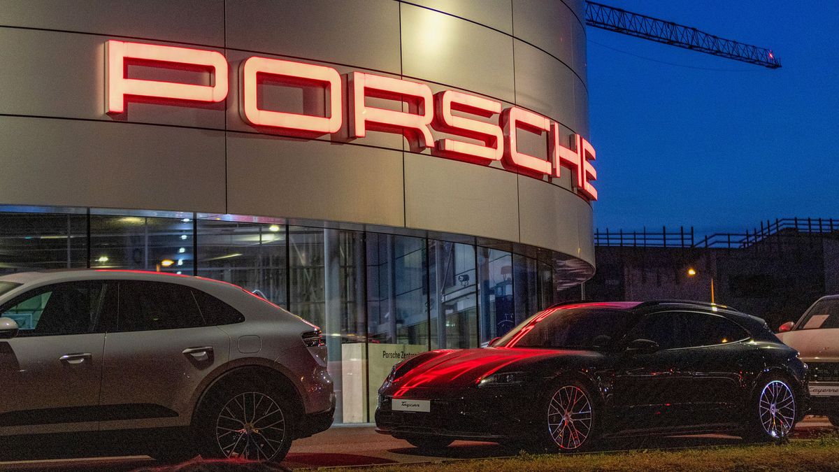 A Porsche költségcsökkentéssel küzd az amerikai vámok és a kínai piac gyengélkedése ellen